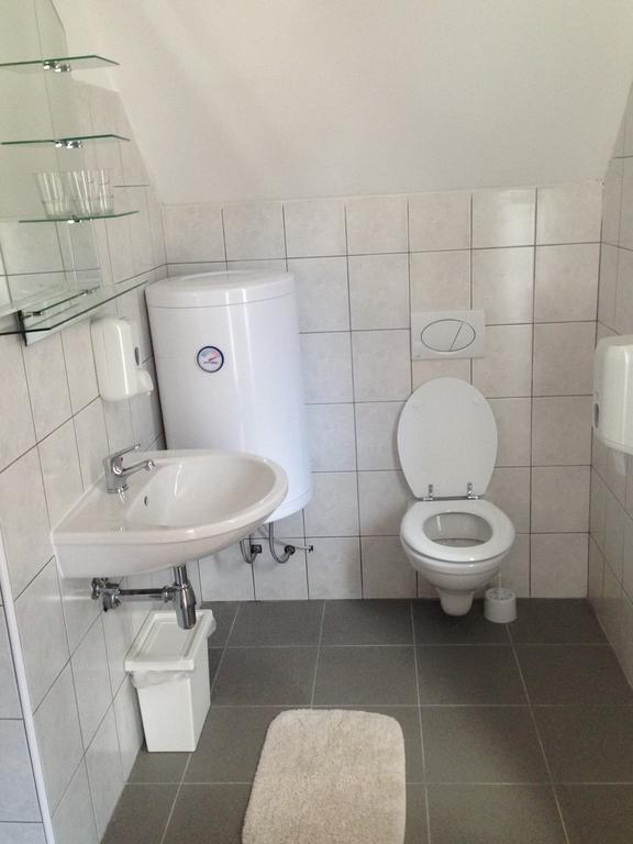 B&B Rot Bohinjska Bela Rum bild