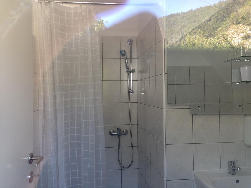 B&B Rot Bohinjska Bela Rum bild