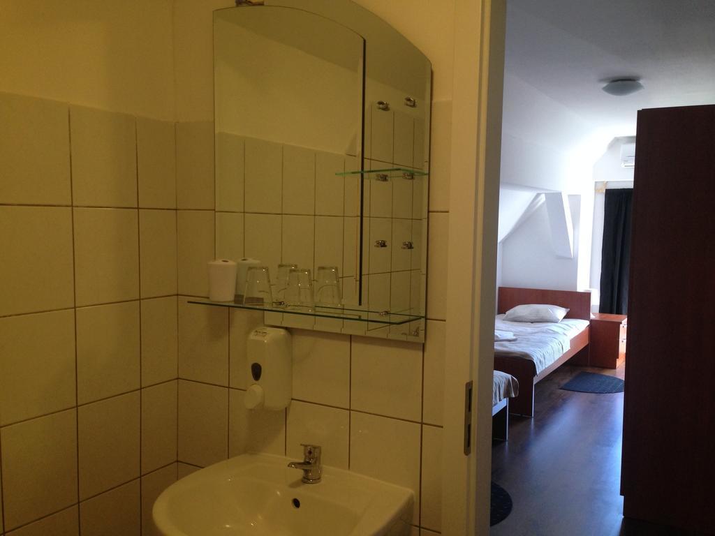 B&B Rot Bohinjska Bela Rum bild